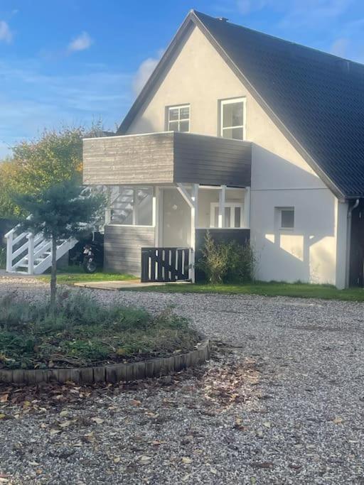 2 Bedroom Apartment Near The Sea Tisvildeleje Eksteriør bilde